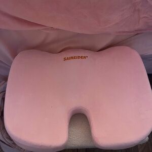 SAIREIDER Pink Seat Cushion
